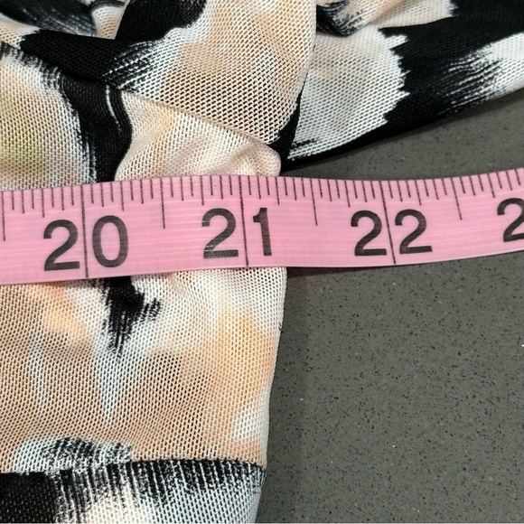 CABI Top Women Size L Black Peach Turtleneck Mesh Long Sleeve Sheer Floral Rayon - Picture 9 of 10